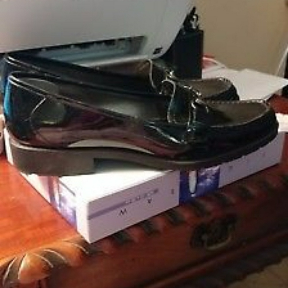 Anne Klein iflex size 10M flats
